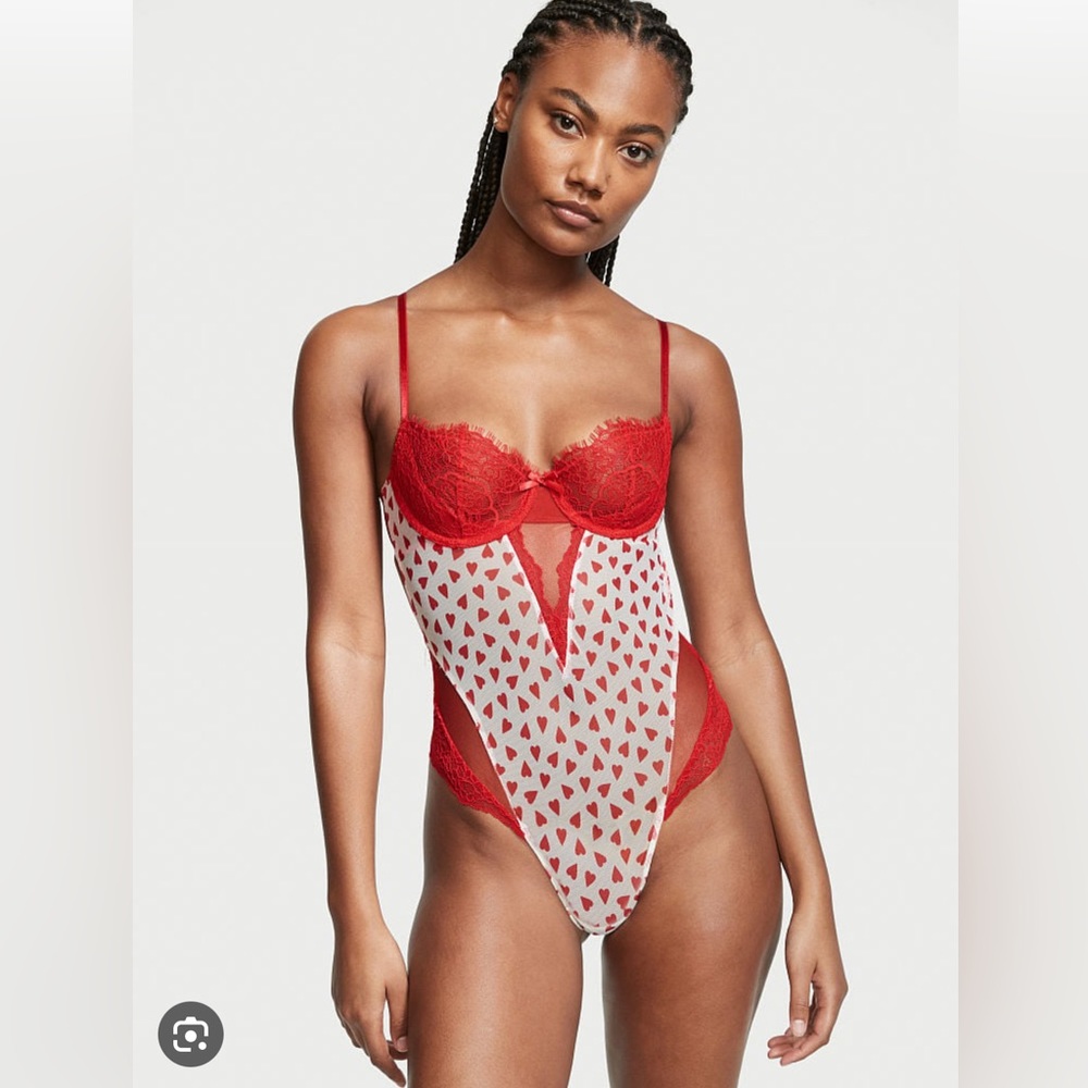 Victoria Secret Valentines heart ♥️ Teddy